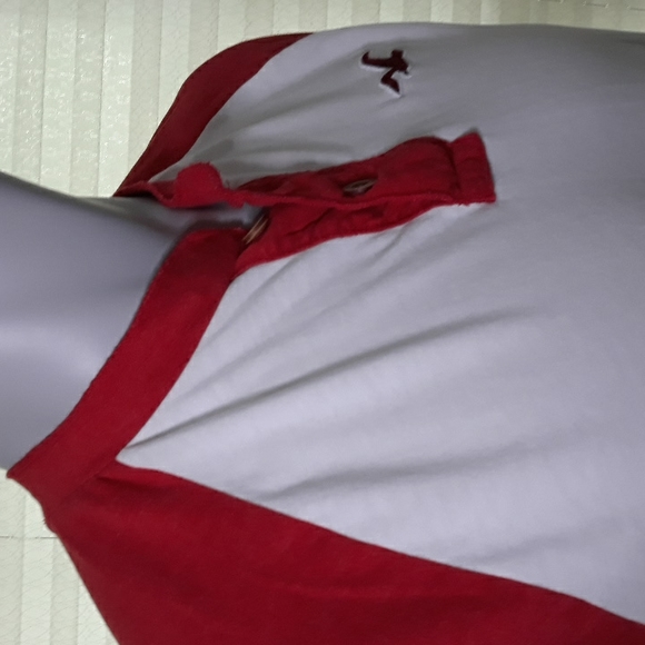 Hollister white and red button Henley. Large - Picture 5 of 6